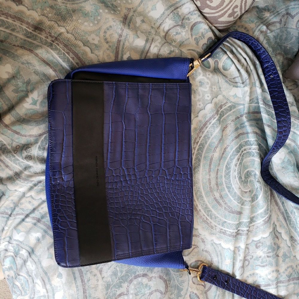 B2G1 Blue and black crossbody